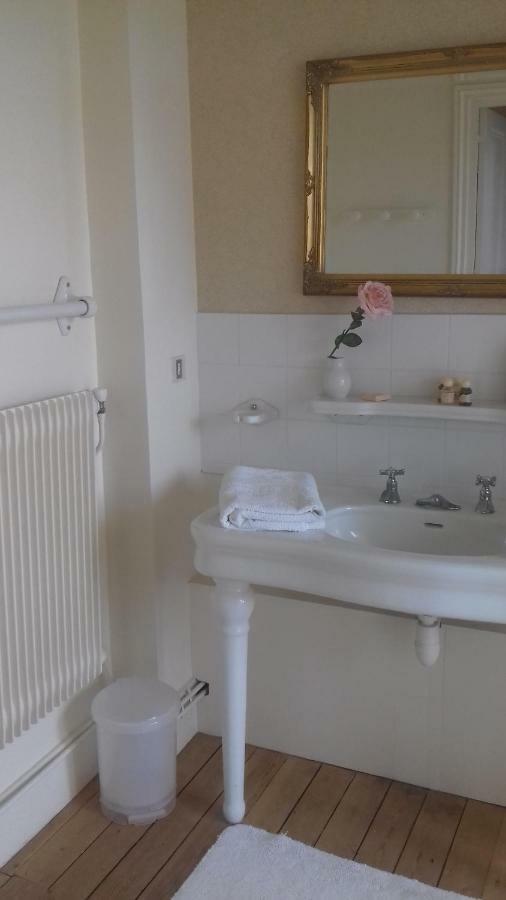 Bed and Breakfast Manoir De Sens Beuvron-en-Auge Exterior foto